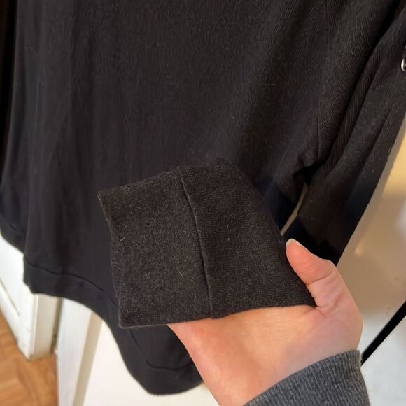 Black long sleeve lace up shoulder L - Picture 3 of 4